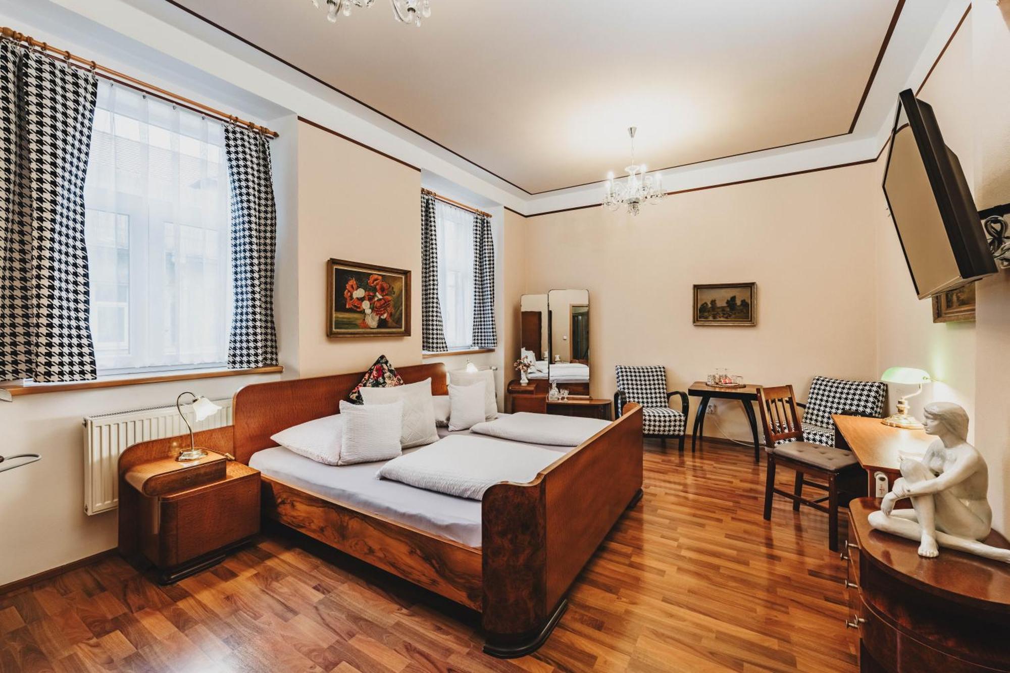 Grand Tabor Hotel Ngoại thất bức ảnh