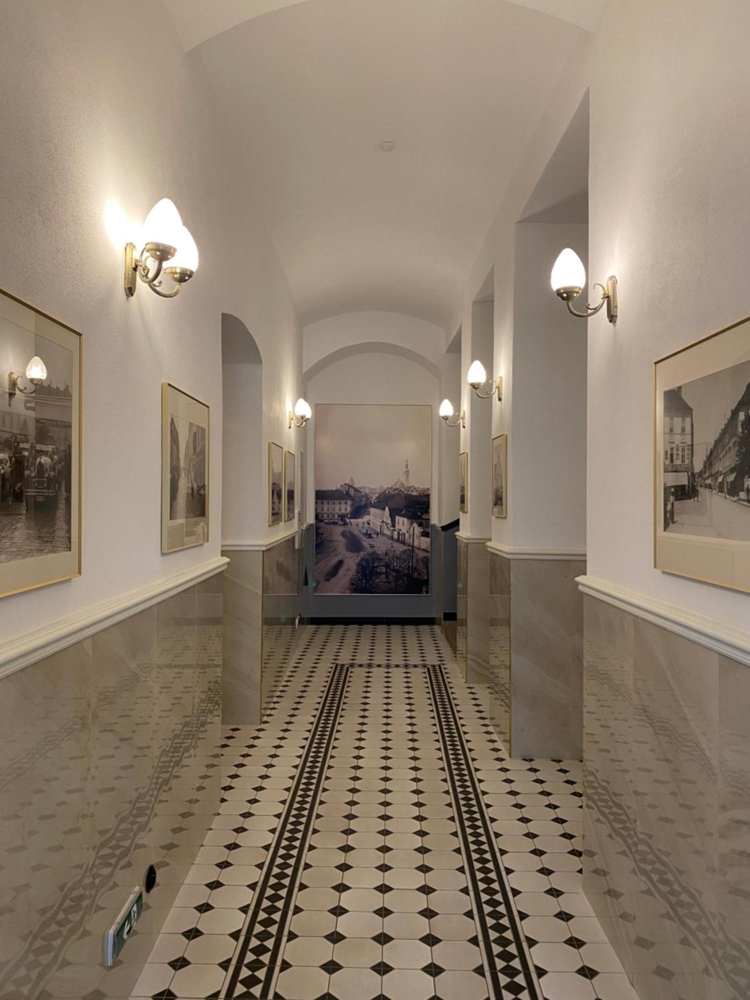 Grand Tabor Hotel Ngoại thất bức ảnh