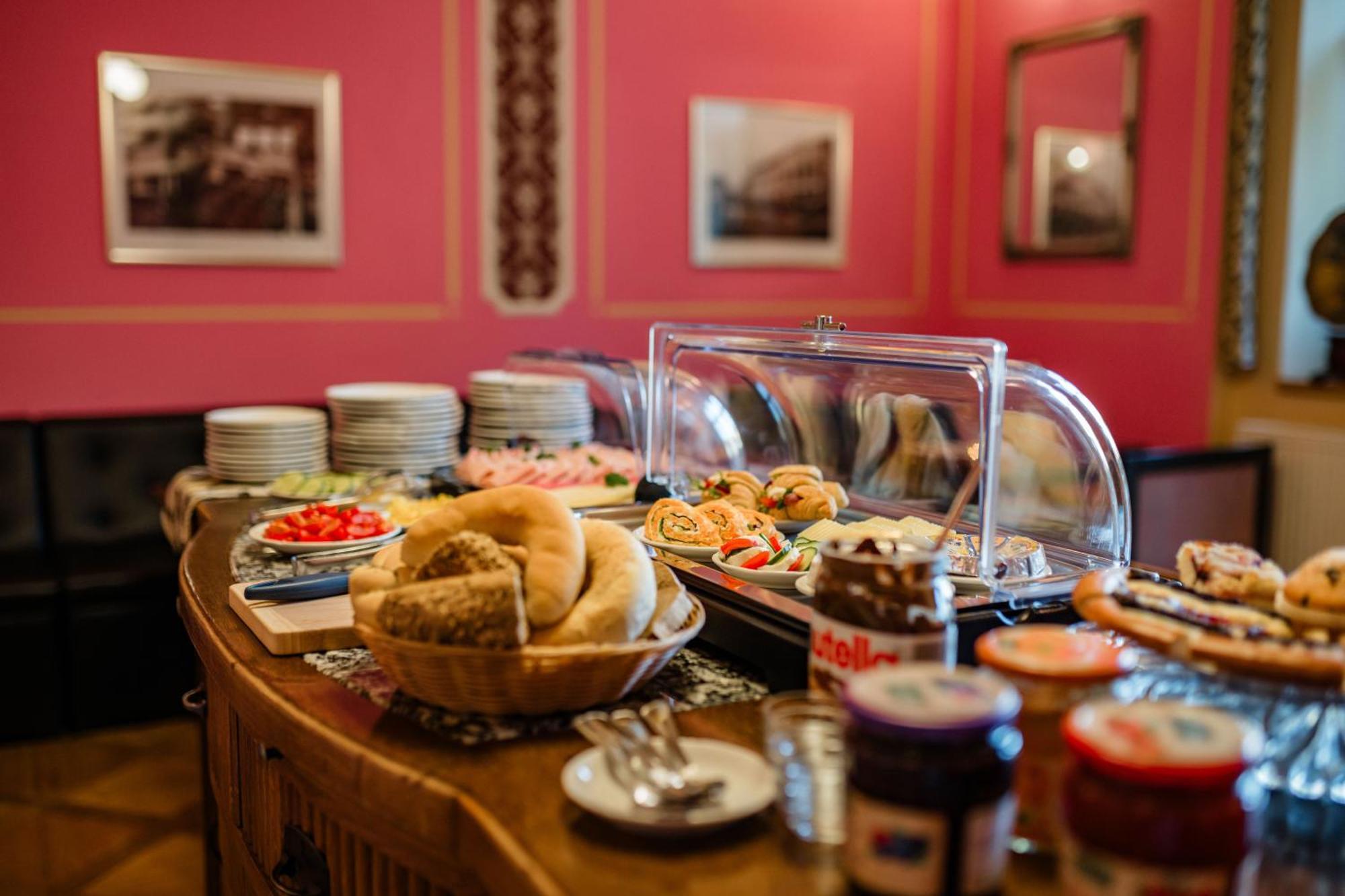 Grand Tabor Hotel Ngoại thất bức ảnh
